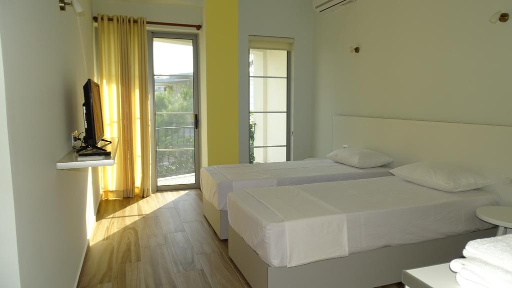 Hotel Nebo Ksamil Albanija dva kreveta